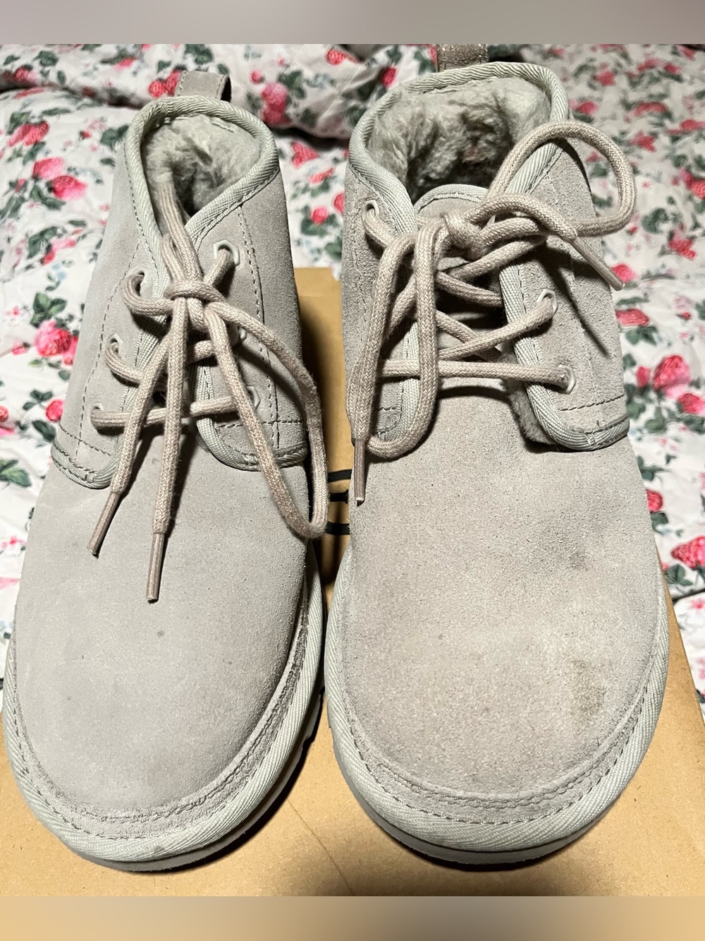 UGG Women’s MisMatched Size (7&8) Suede Chukka Boots in Light Gray